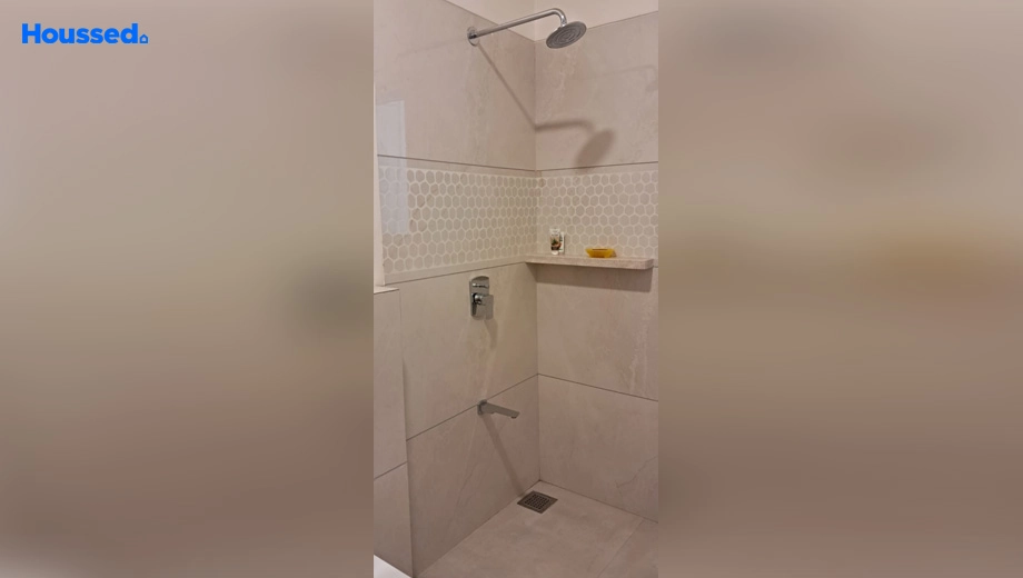 Project Image of 4 BHK Flat for Resale in Gotri - Image 115495
