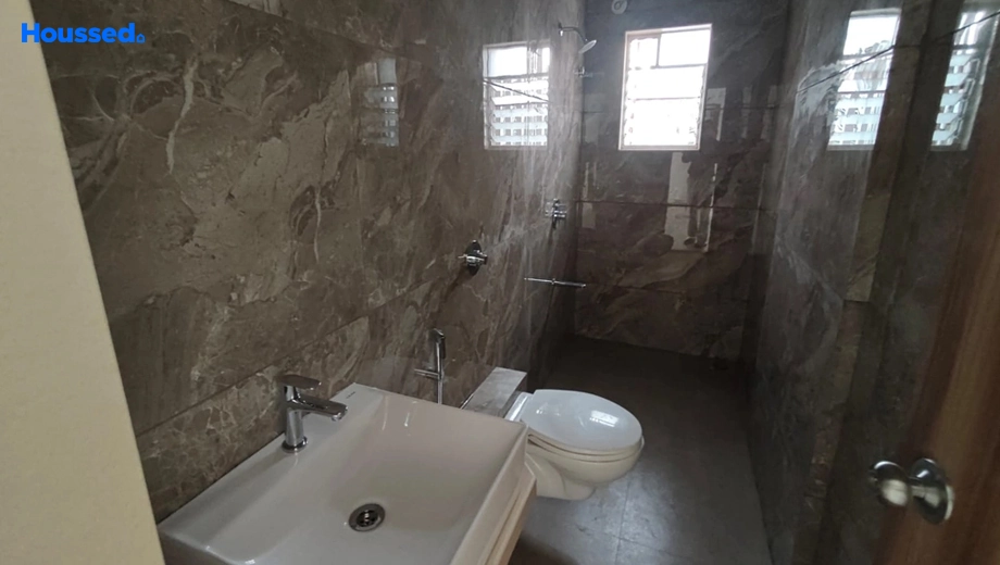 Project Image of 2 BHK Flat for Resale in Santacruz West - Image 116175