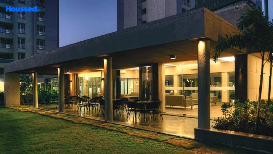 Project Image of 2 BHK Semi-Furnished Flat for Rent in JP Iscon Habitat, Gotri - Image 117202