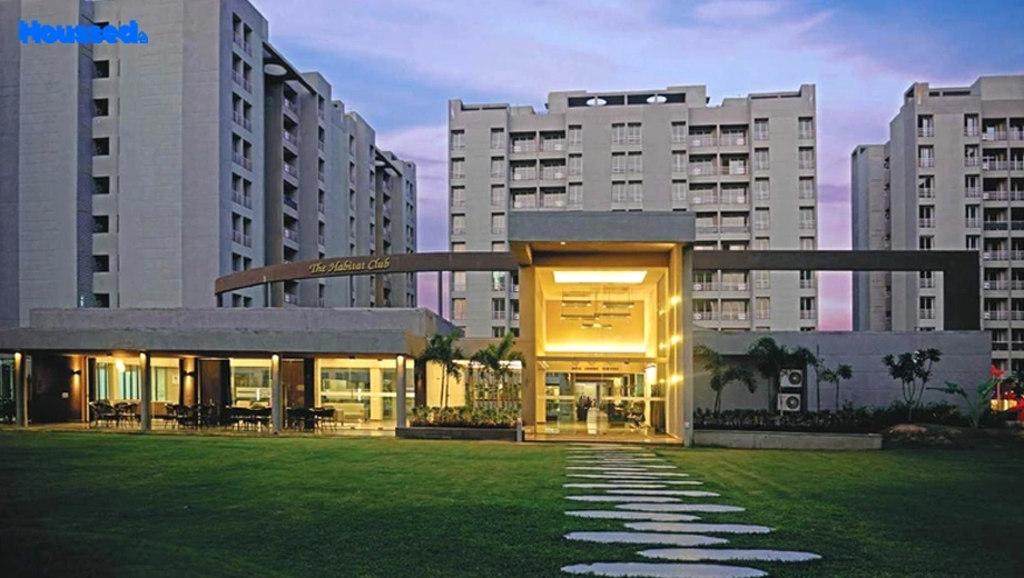 Project Image of 2 BHK Semi-Furnished Flat for Rent in JP Iscon Habitat, Gotri - Image 117206