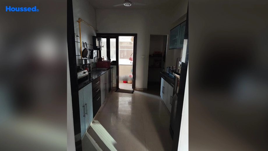 Project Image of 3 BHK Semi-Furnished Flat for Rent in JP Iscon Heights, Gotri - Image 117217