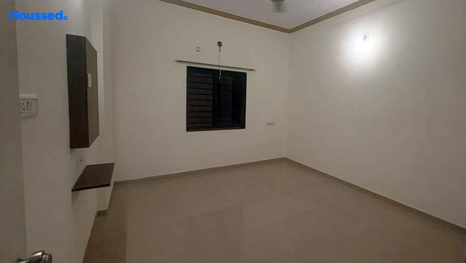 Project Image of 3 BHK Semi-Furnished Flat for Rent in Manjalpur - Image 117853