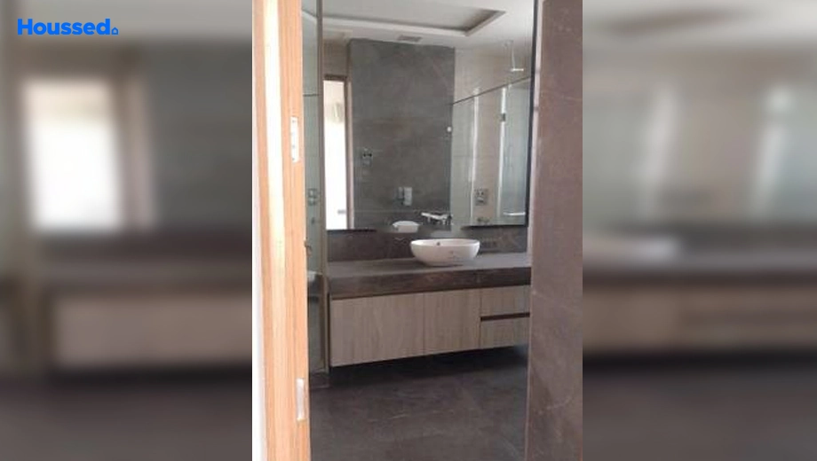 Project Image of 5 BHK Flat for Resale in County 107, Sector 107 - Image 119758