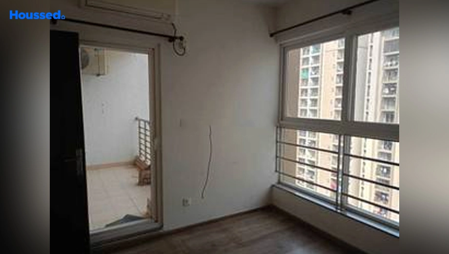 Project Image of 3 BHK Semi-Furnished Flat for Rent in ABA Cleo County, Sector 121 - Image 119592