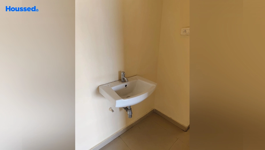 Project Image of 3 BHK Flat for Resale in Vishrantwadi - Image 120013
