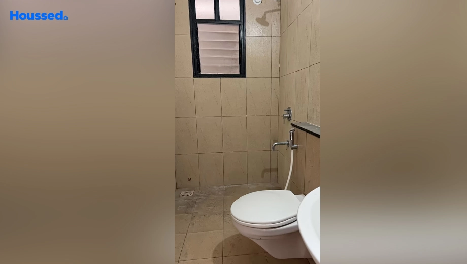 Project Image of 2 BHK Flat for Resale in Kingsbury - Pride World City, Charholi - Image 121444