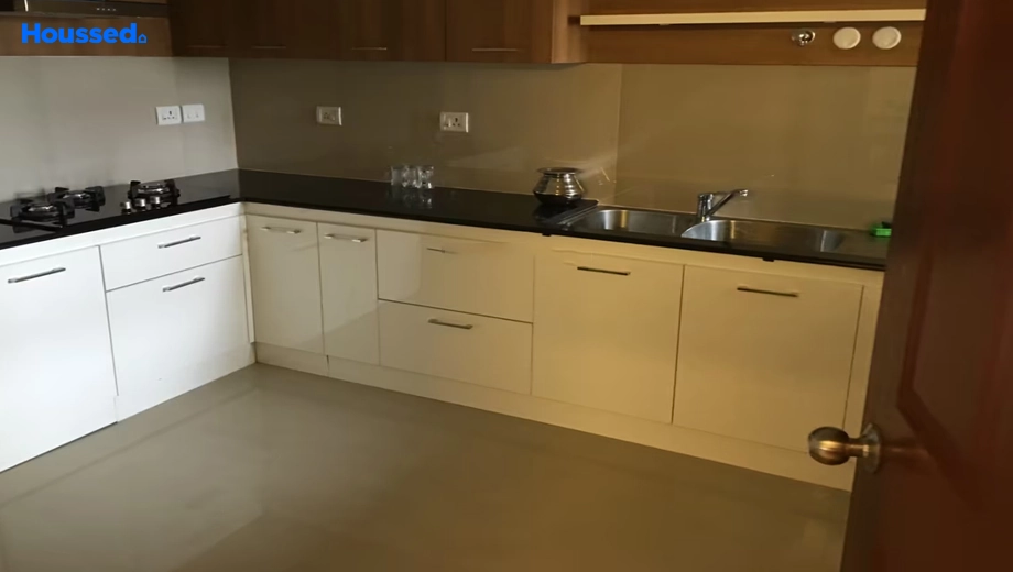 Project Image of 3 BHK Flat for Resale in Purva Grandbay, Marine Drive - Image 122165