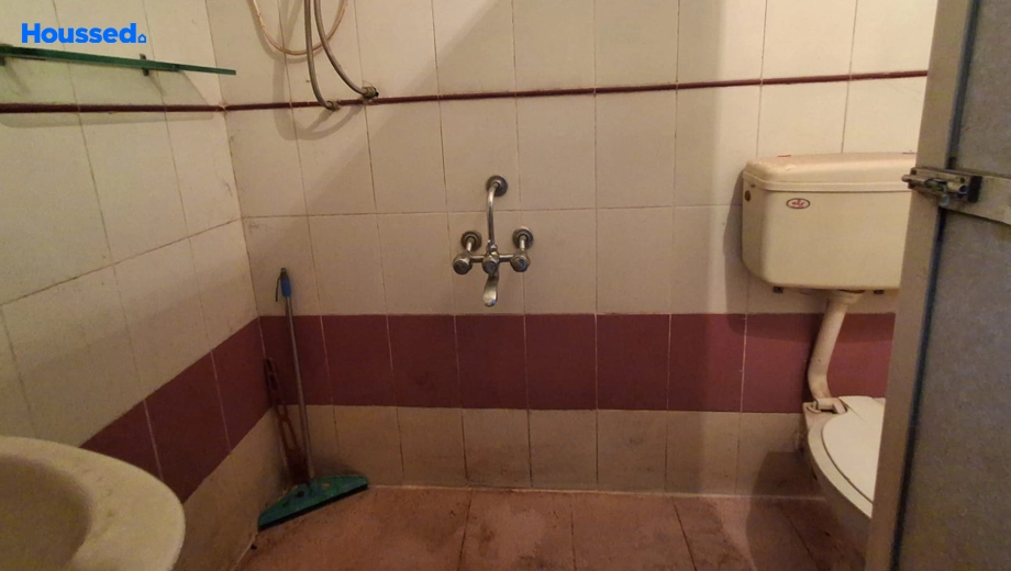 Amenities of 2 BHK Semi-Furnished Flat for Rent in Sanpada - Image 122864