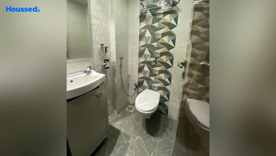 Amenities of 2 BHK Flat for Resale in Vile Parle East - Image 122973
