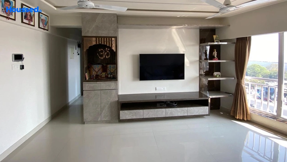 Amenities of 2 BHK Flat for Resale in Vile Parle East - Image 122974