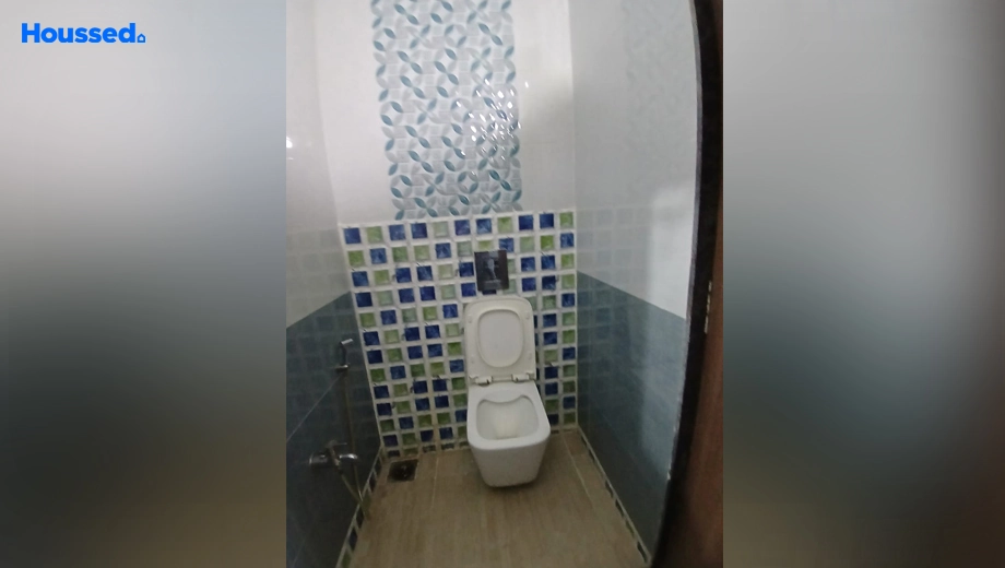 Amenities of 2 BHK Semi-Furnished Flat for Rent in Sanpada - Image 123074