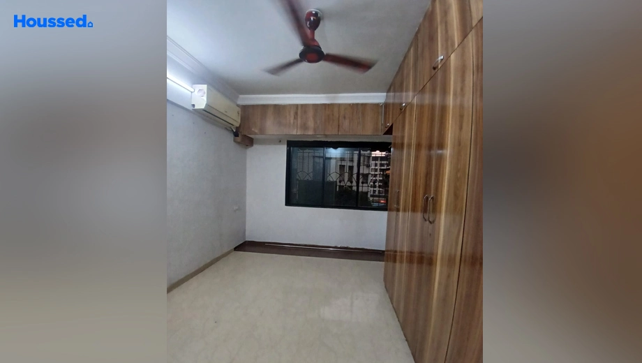 Amenities of 2 BHK Semi-Furnished Flat for Rent in Sanpada - Image 123069