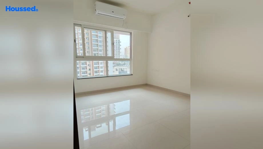 Project Image of 2 BHK Flat for Resale in Raheja Sterling, NIBM - Image 124560