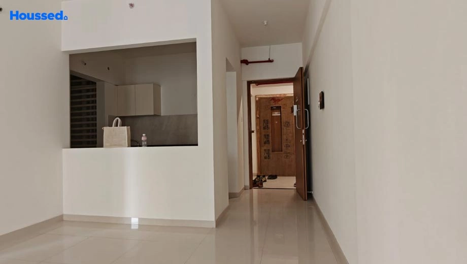 Project Image of 2 BHK Flat for Resale in Raheja Sterling, NIBM - Image 124556