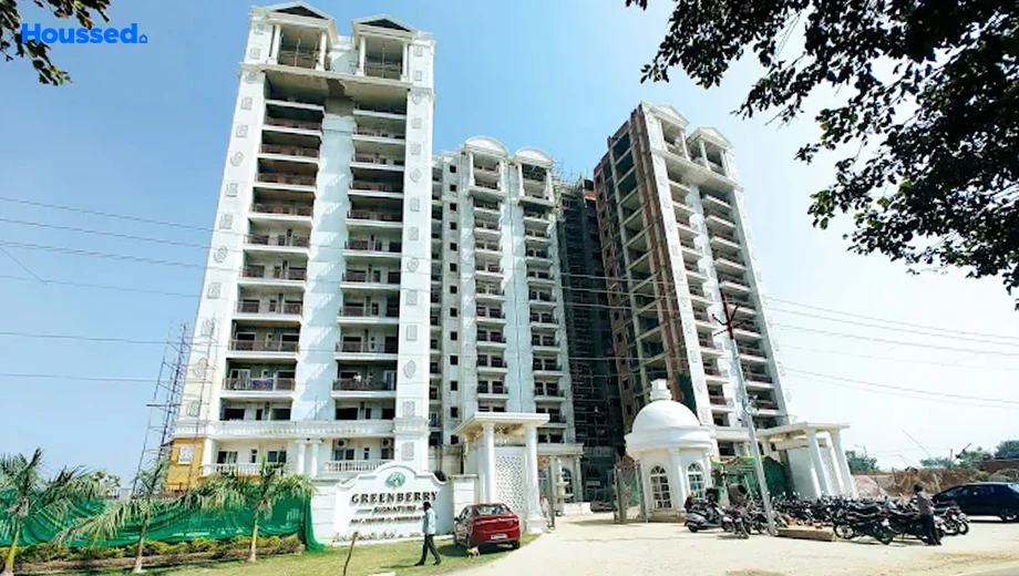 Project Image of 2 BHK Flat for Resale in Tejas Greenberry Signatures, Vrindavan Yojna - Image 125088