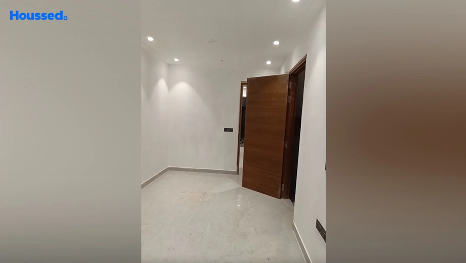 Project Image of 2 BHK Flat for Resale in Priyadarshini Vihar - Image 125619