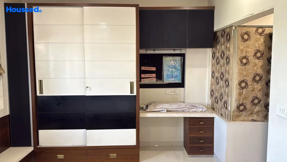 Project Image of 4 BHK Flat for Resale in Jodhpur Village - Image 125788