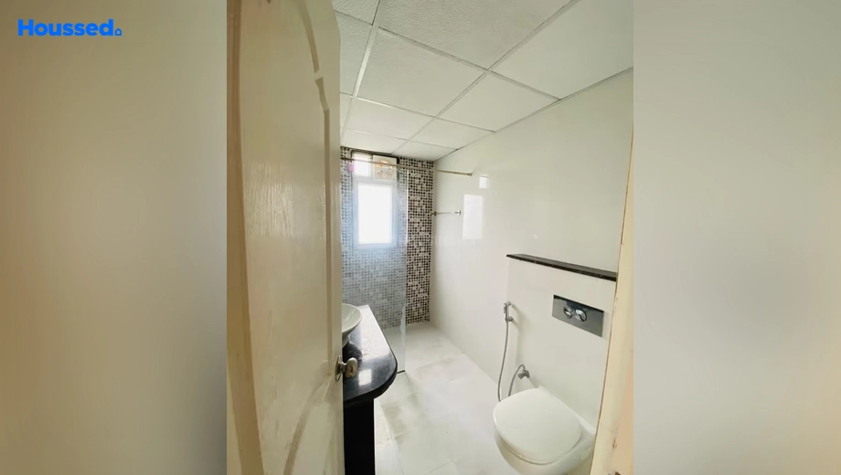 Project Image of 3 BHK Flat for Resale in Chandra Panorama, Amar Shaheed Path - Image 127648