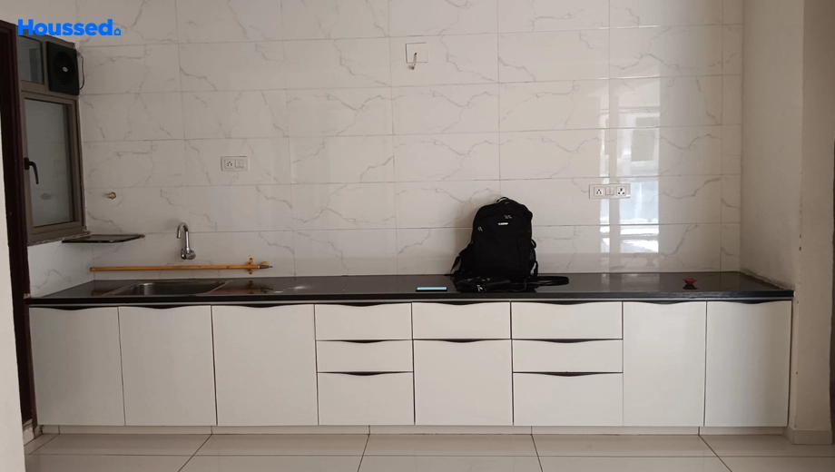Project Image of 3 BHK Semi-Furnished Flat for Rent in Mahalakshmi Satvam Parklane, Sargasan - Image 128648