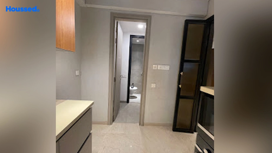 Project Image of 3 BHK Flat for Resale in Rustomjee Seasons, Bandra East - Image 129189
