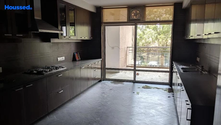 Project Image of 5 BHK Flat for Resale in DLF The Aralias, Sector 42 - Image 130534