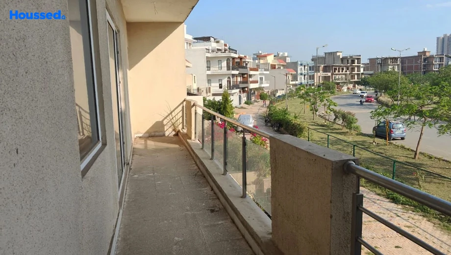 Project Image of 6 BHK House/Villa for Resale in Yamuna Expressway - Image 131011