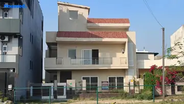 Project Image of 6 BHK House/Villa for Resale in Yamuna Expressway, Greater Noida - Image 131012