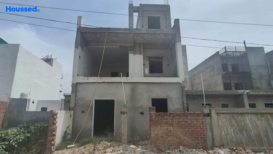 Project Image of 2 BHK House/Villa for Resale in Gaur Yamuna City, Yamuna Expressway - Image 130955