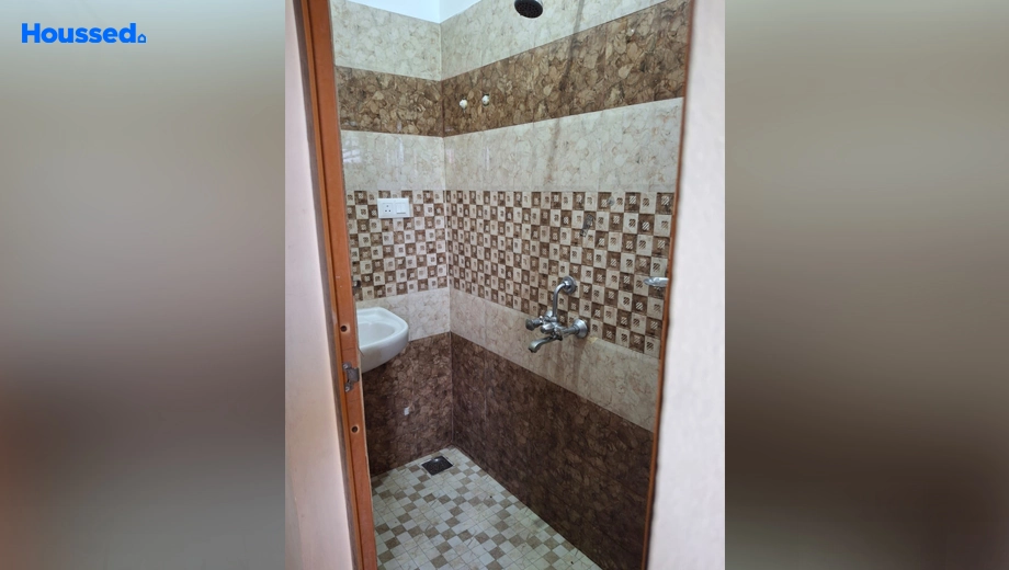 Project Image of 2 BHK Flat for Resale in Vyttila - Image 131136