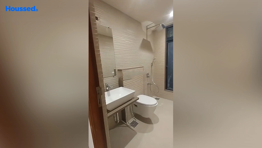 Project Image of 2 BHK Flat for Resale in Santacruz West - Image 131332