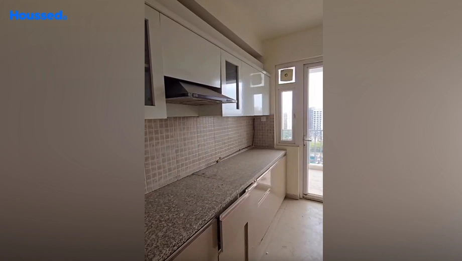 Project Image of 3 BHK Flat for Resale in DLF Skycourt, Sector 86 - Image 134212