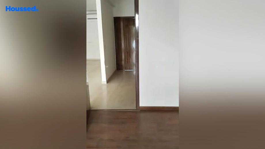 Amenities of 5 BHK Flat for Resale in DLF Phase 1 - Image 132856