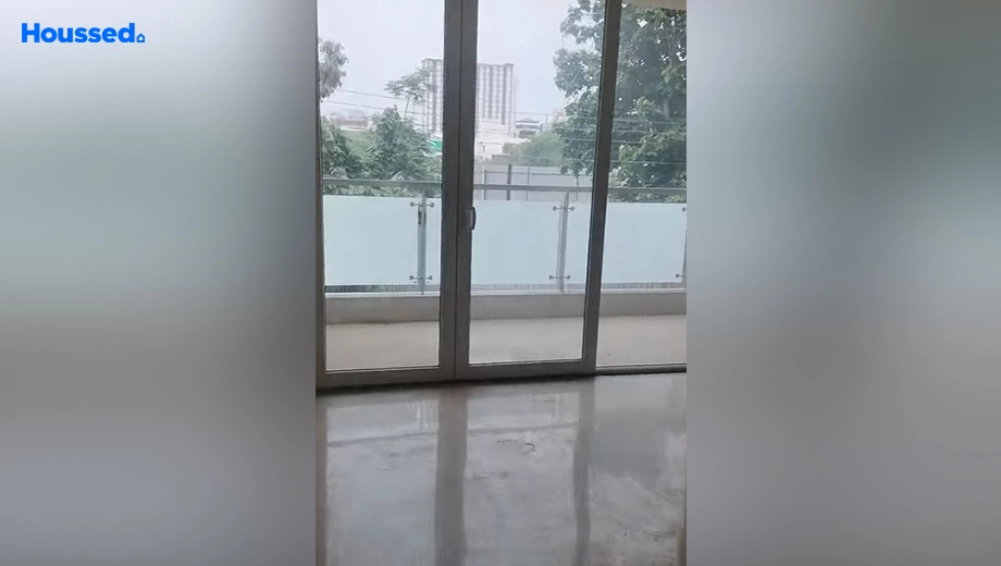 Amenities of 5 BHK Flat for Resale in DLF Phase 1 - Image 132857