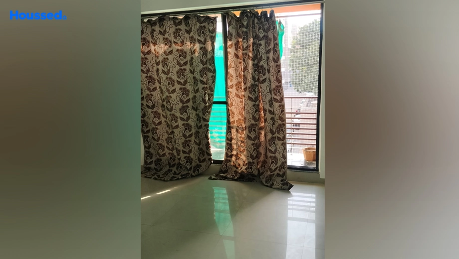 Project Image of 2 BHK Semi-Furnished Flat for Rent in Devnandan Summit, Sargasan - Image 133793