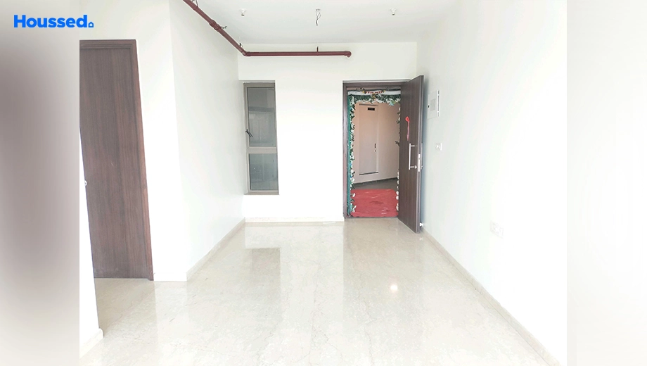 Project Image of 2 BHK Semi-Furnished Flat for Rent in Kalpataru Paramount, Balkum Naka - Image 133992