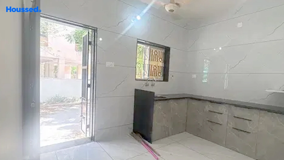 Project Image of 2 BHK Semi-Furnished House/Villa for Rent in Manjalpur - Image 134277