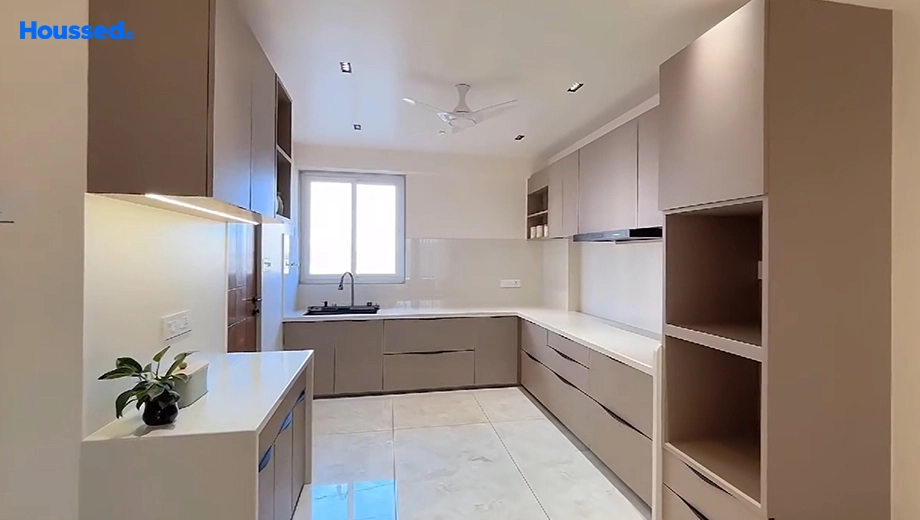 Amenities of 4 BHK Flat for Resale in Bhayli - Image 134922