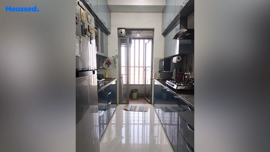 Project Image of 2 BHK Flat for Resale in Kalpataru Paramount, Balkum Naka - Image 135096