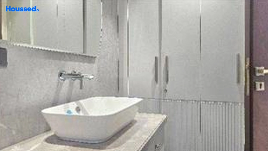 Project Image of 4 BHK Flat for Resale in DLF Phase 2 - Image 136112