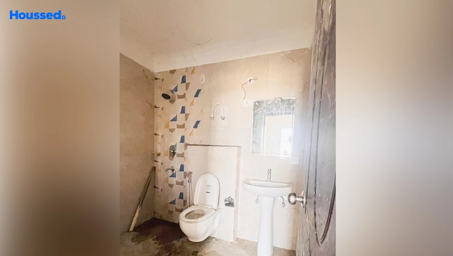 Project Image of 2 BHK Flat for Resale in Eiffel Vivassa Estate, Sultanpur Road - Image 136615