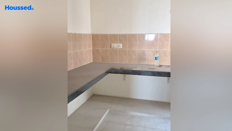 Project Image of 2.5 BHK Flat for Resale in Sushant Golf City - Image 136723