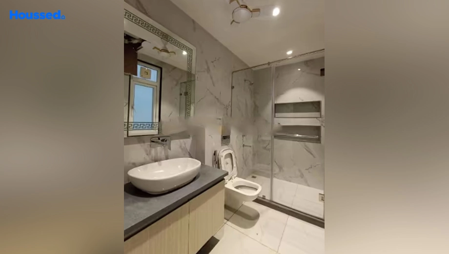 Project Image of 4 BHK Semi-Furnished Builder Floor for Rent in DLF Phase 2 - Image 137119