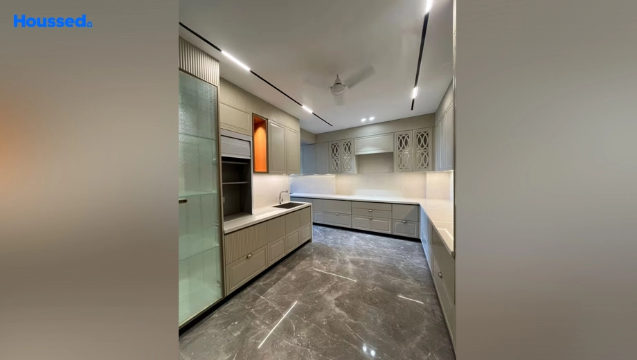 Project Image of 5 BHK Semi-Furnished Builder Floor for Rent in DLF Phase 1 - Image 137306