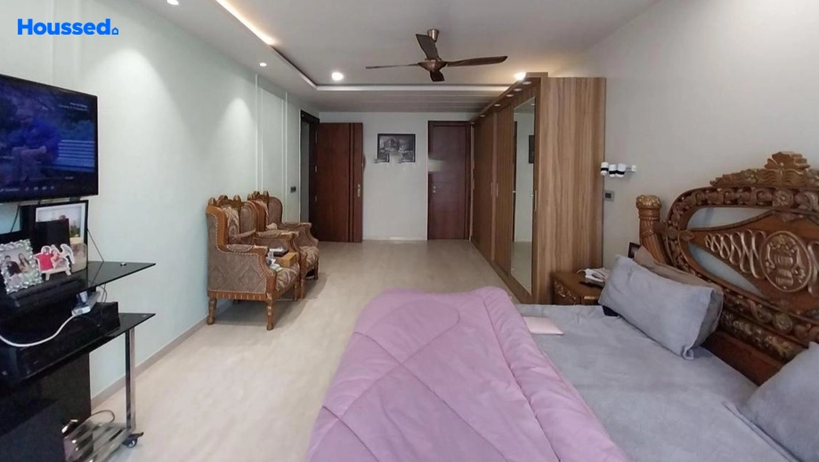 Project Image of 4 BHK Semi-Furnished Builder Floor for Rent in DLF Phase 1 - Image 137369