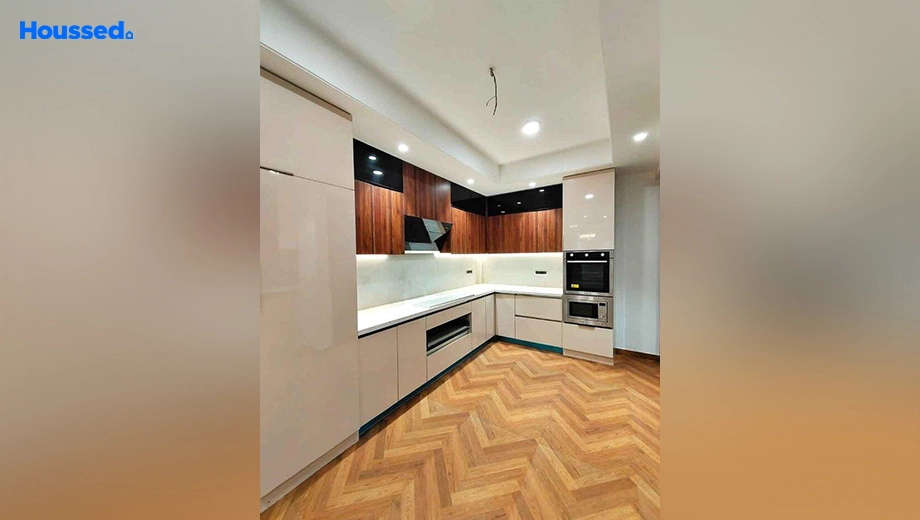 Project Image of 4 BHK Builder Floor for Resale in Sector 17 - Image 137576