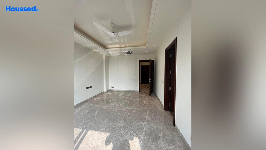 Project Image of 4 BHK Builder Floor for Resale in Sector 15A - Image 137831