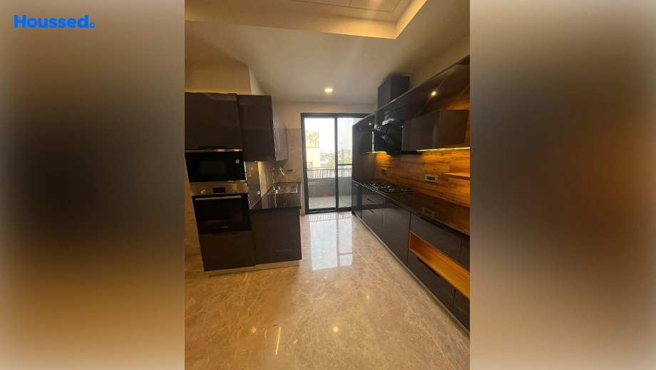Project Image of 4 BHK Builder Floor for Resale in Sector 15A - Image 137830