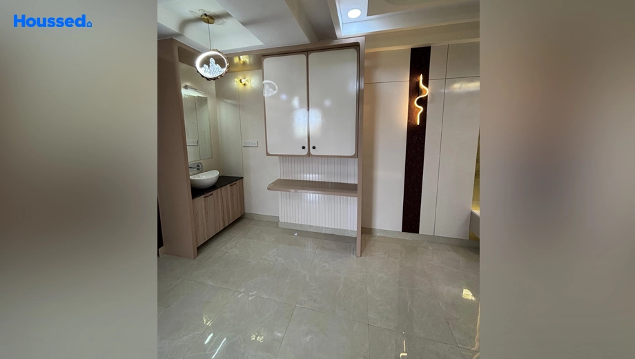 Project Image of 4 BHK Flat for Resale in Mansarovar - Image 138504