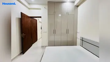 Amenities of 3 BHK Builder Floor for Rent in DLF Phase 2, Gurgaon - Image 138708