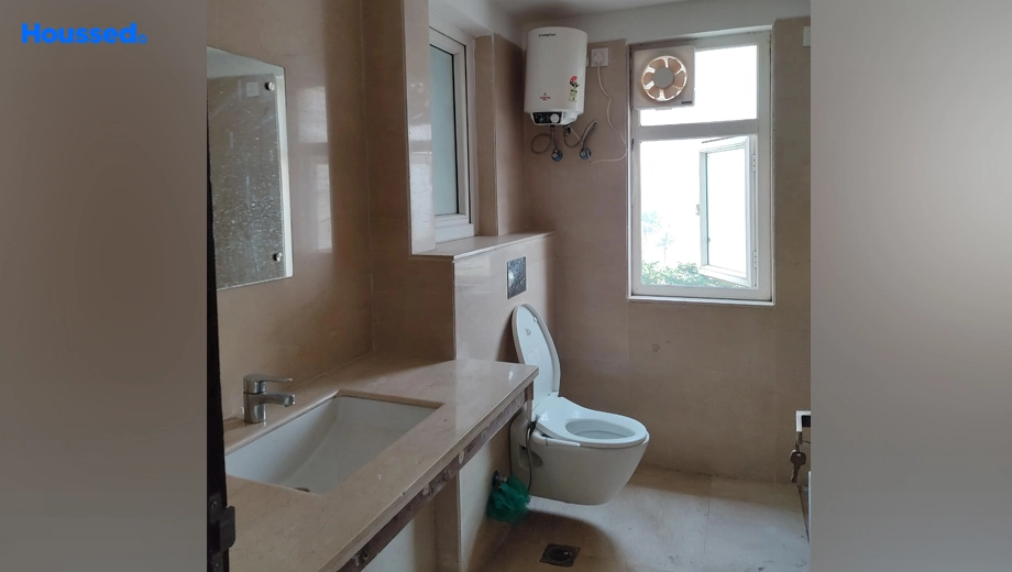 Project Image of 4 BHK Flat for Resale in Puri Diplomatic Greens, Sector 111 - Image 139522